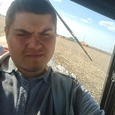 Женя, 23, Отрадное