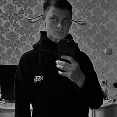 Петя, 21, Первомайск (ЛНР)