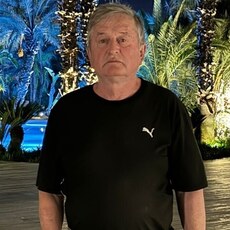 Веня, 71, Саратов