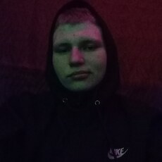 Кирилл, 20, Печора