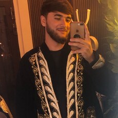 Толя, 24, Щигры