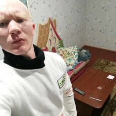 Тарас, 25, Миньяр