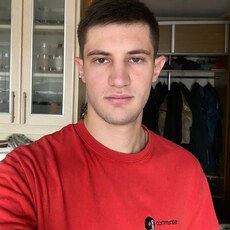Яша, 22, Кремёнки