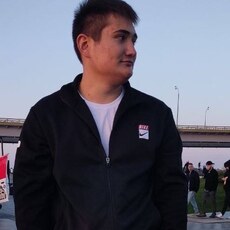 Василий, 21, Кяхта