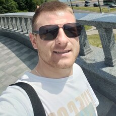 Гавриил, 34, Мегион