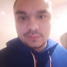 Исаак, 24, Горловка