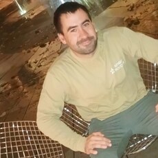 Илья, 32, Чулым