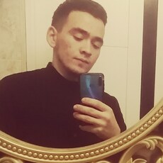 Лев, 21, Кизляр