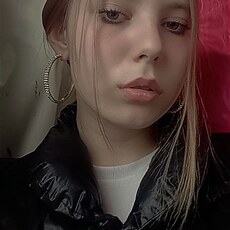 Зоя, 21, Макеевка