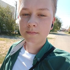 Леонид, 19, Малгобек