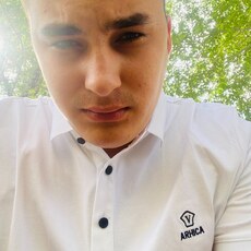 Артемий, 24, Москва