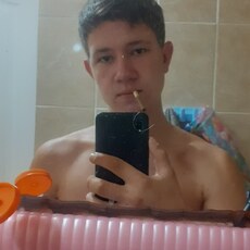 Елисей, 21, Бузулук