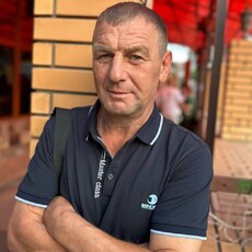 Антон, 56, Псков