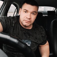 Юрий, 32, Усинск