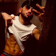 Артёмий, 23, Грязи