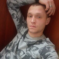 Роман, 29, Новосиль