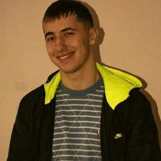 Радомир, 32, Мариинск