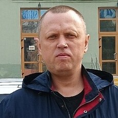 Илья, 47, Белово