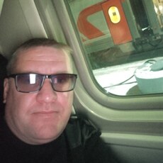 Олег, 42, Усинск