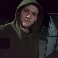 Владлен, 25, Новопавловск
