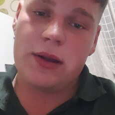 Вениамин, 23, Кировград
