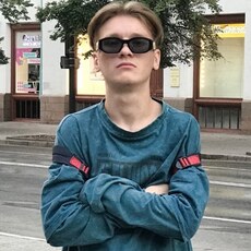 Вениамин, 23, Новосиль