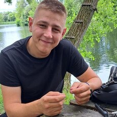 Макс, 24, Катайск