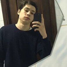 Виталя, 25, Ачинск