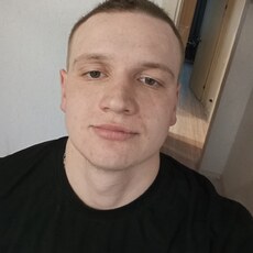 Саша, 25, Боготол