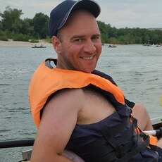 Лев, 32, Северск (ДНР)
