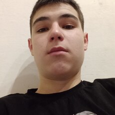Игорь, 19, Тулун