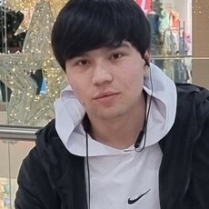 Степан, 23, Снежногорск