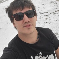 Олеж, 29, Любим