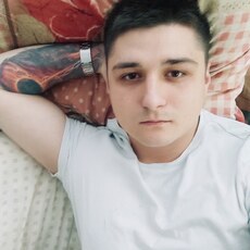 Саша, 27, Шумиха