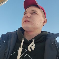 Виссарион, 25, Карачев