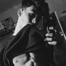 Никон, 23, Качканар