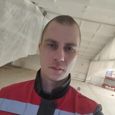 Яша, 31, Родники