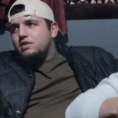 Артемий, 21, Днепрорудный