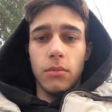 Матвей, 20, Уварово