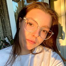 Янина, 21, Губаха
