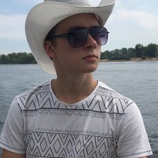 Боря, 22, Избербаш