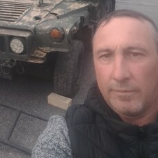 Толя, 43, Кировск (Ленинградская область)