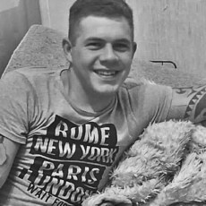 Родя, 27, Лутугино
