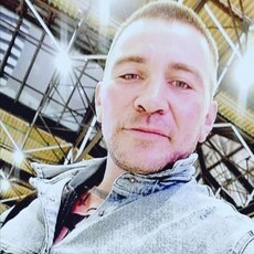 Лев, 38, Бородино