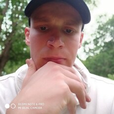 Василий, 28, Нариманов