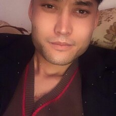 Тарас, 28, Отрадный