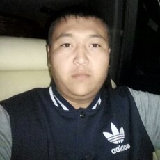 Илюха, 33, Часов Яр