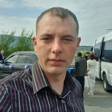 Лаврентий, 35, Нея