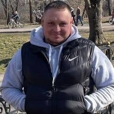 Макс, 38, Уяр