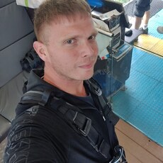 Максим, 32, Ровеньки